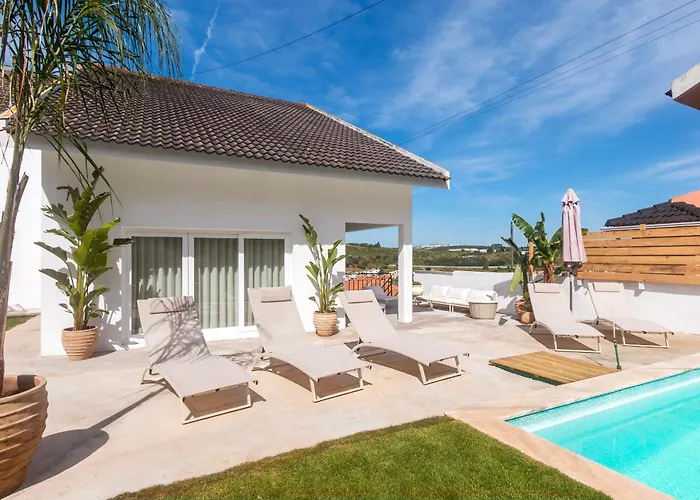 Retreat Villa, Hot Tub, Bbq